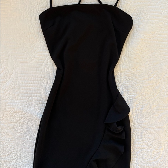 Elegant Windsor Black Evening Dress - Picture 1 of 7
